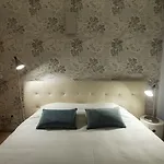 Πανσιόν Praca 66 3*