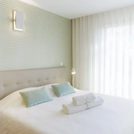 Praca 66 בית הארחה